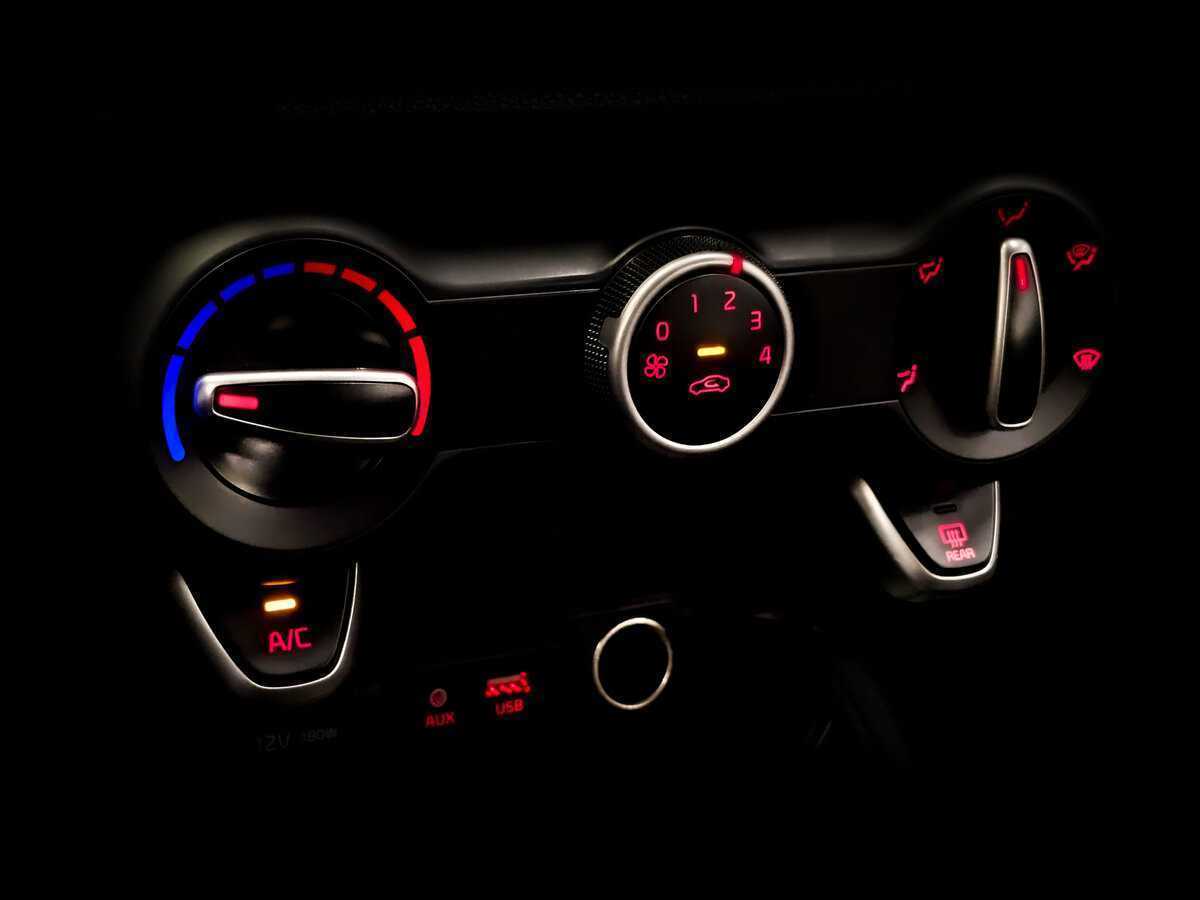 Kia Rio б/у, 2018, Автоматическая. Фото: #22
