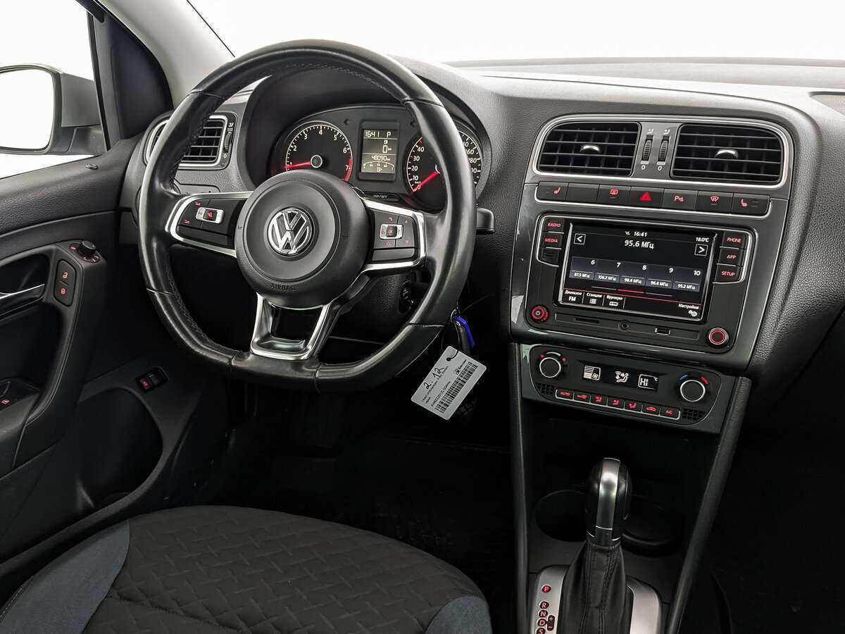 Volkswagen Polo б/у, 2020, Автоматическая. Фото: #16
