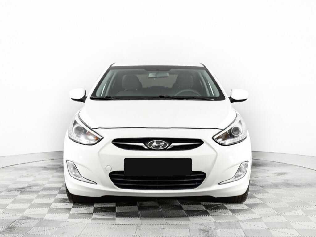 Hyundai Solaris б/у, 2013, Автоматическая. Фото: #1