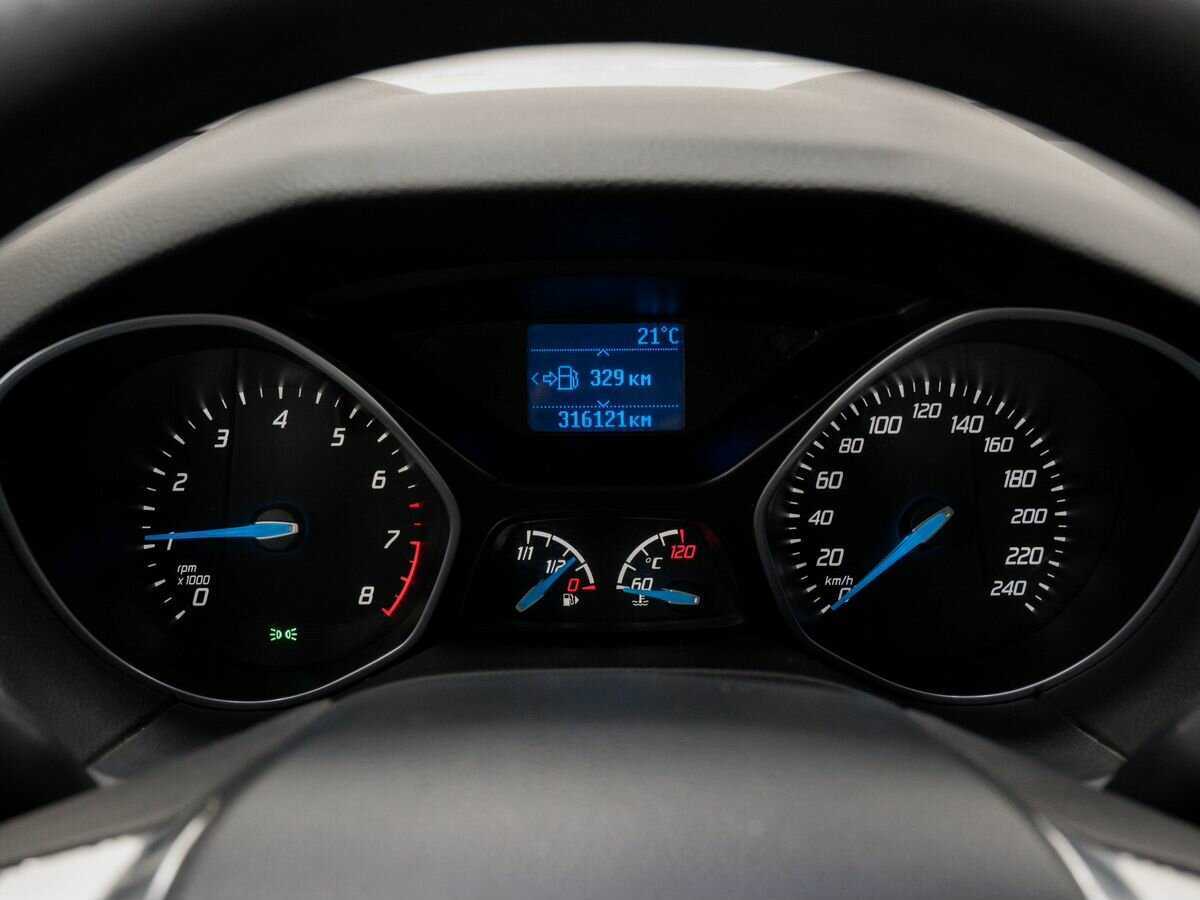 Ford Focus б/у, 2012, Механическая. Фото: #20