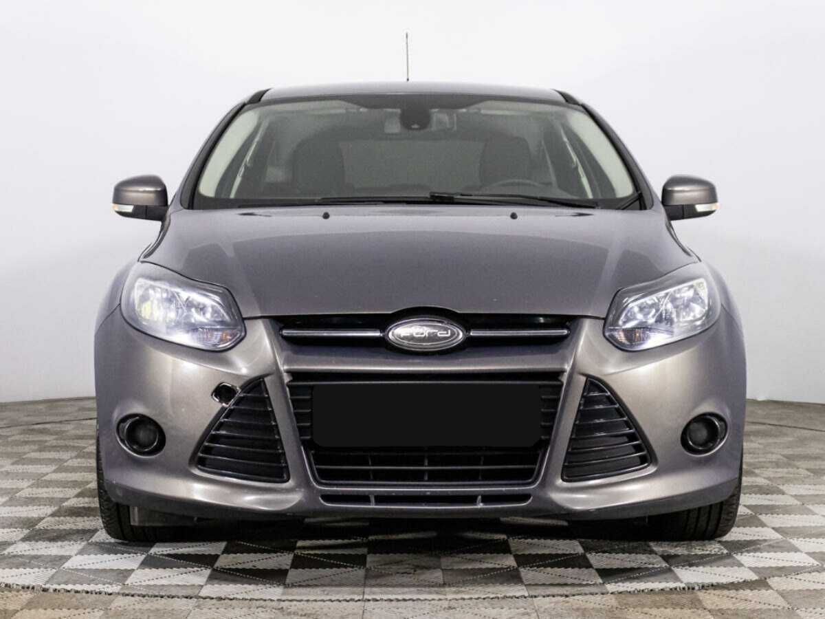 Ford Focus б/у, 2013, Механическая. Фото: #1