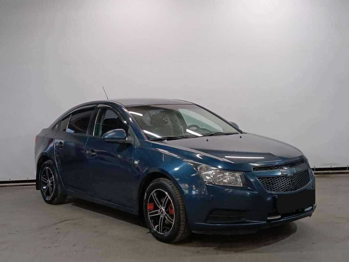 Chevrolet Cruze б/у, 2012, Механическая. Фото: #2