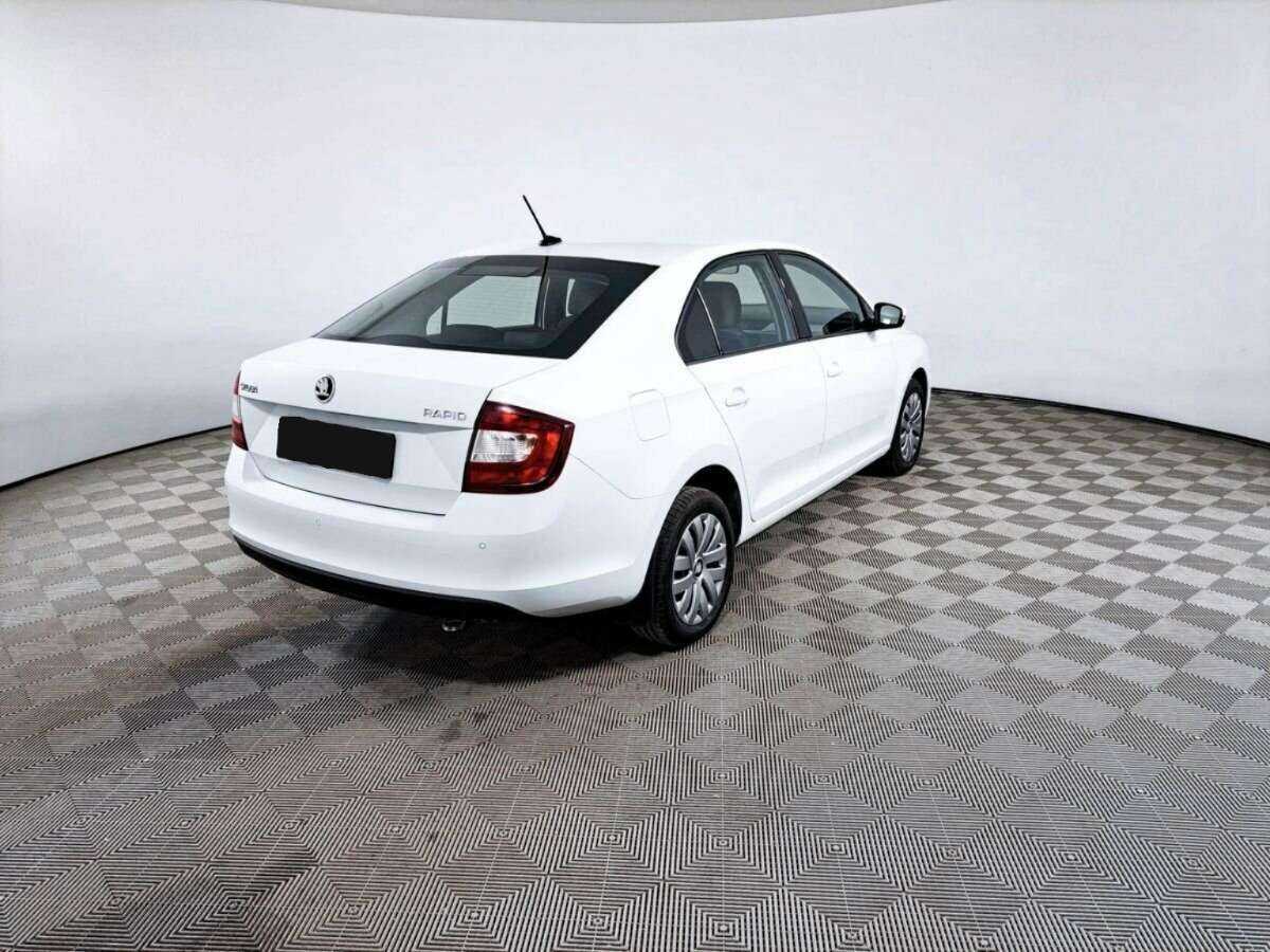 Skoda Rapid б/у, 2018, Автоматическая. Фото: #3