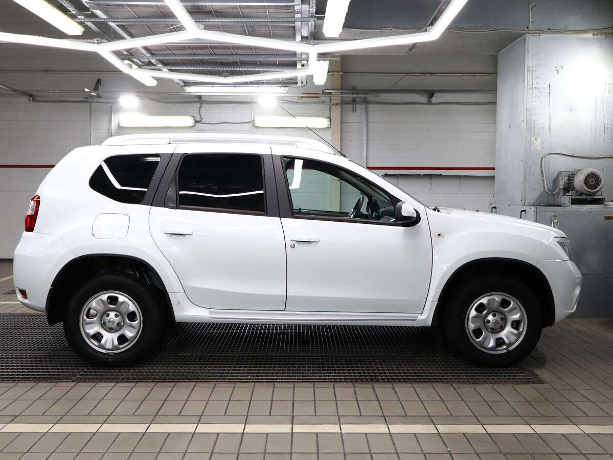 Nissan Terrano б/у, 2016, Автоматическая. Фото: #2