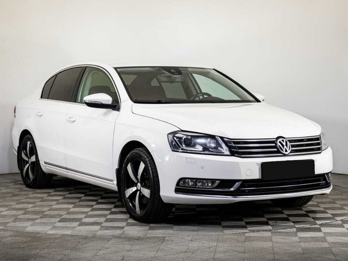 Volkswagen Passat б/у, 2013, Роботизированная. Фото: #2