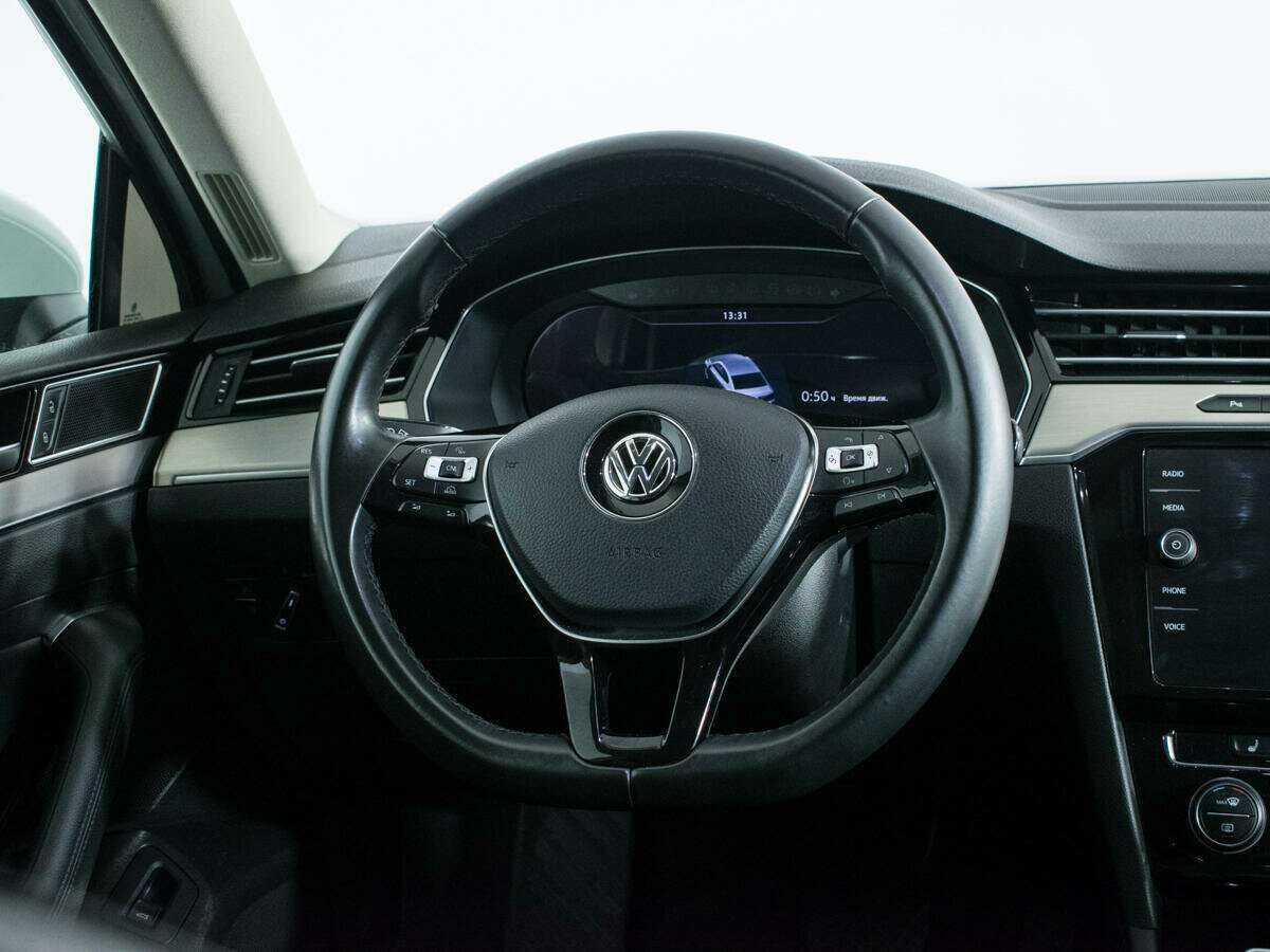 Volkswagen Passat б/у, 2017, Роботизированная. Фото: #12