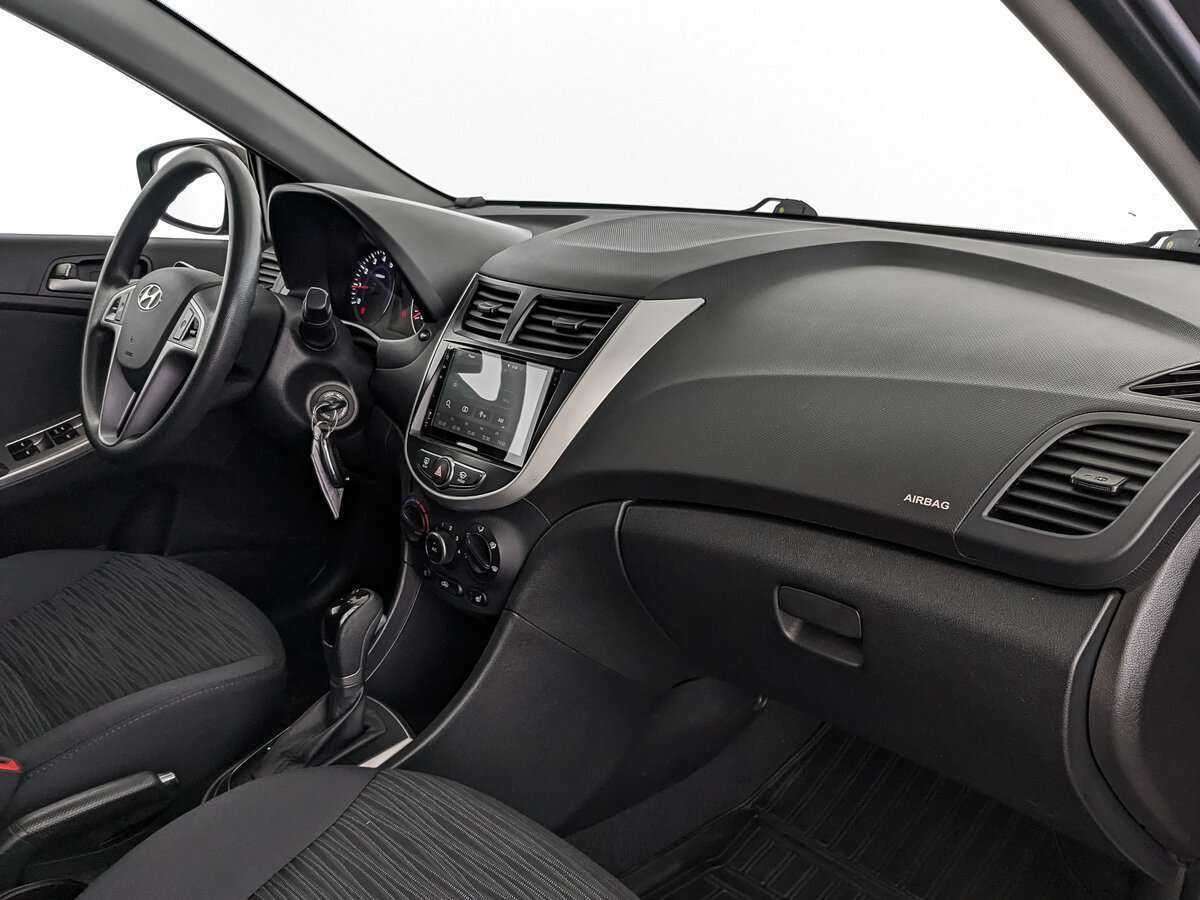 Hyundai Solaris б/у, 2016, Автоматическая. Фото: #7