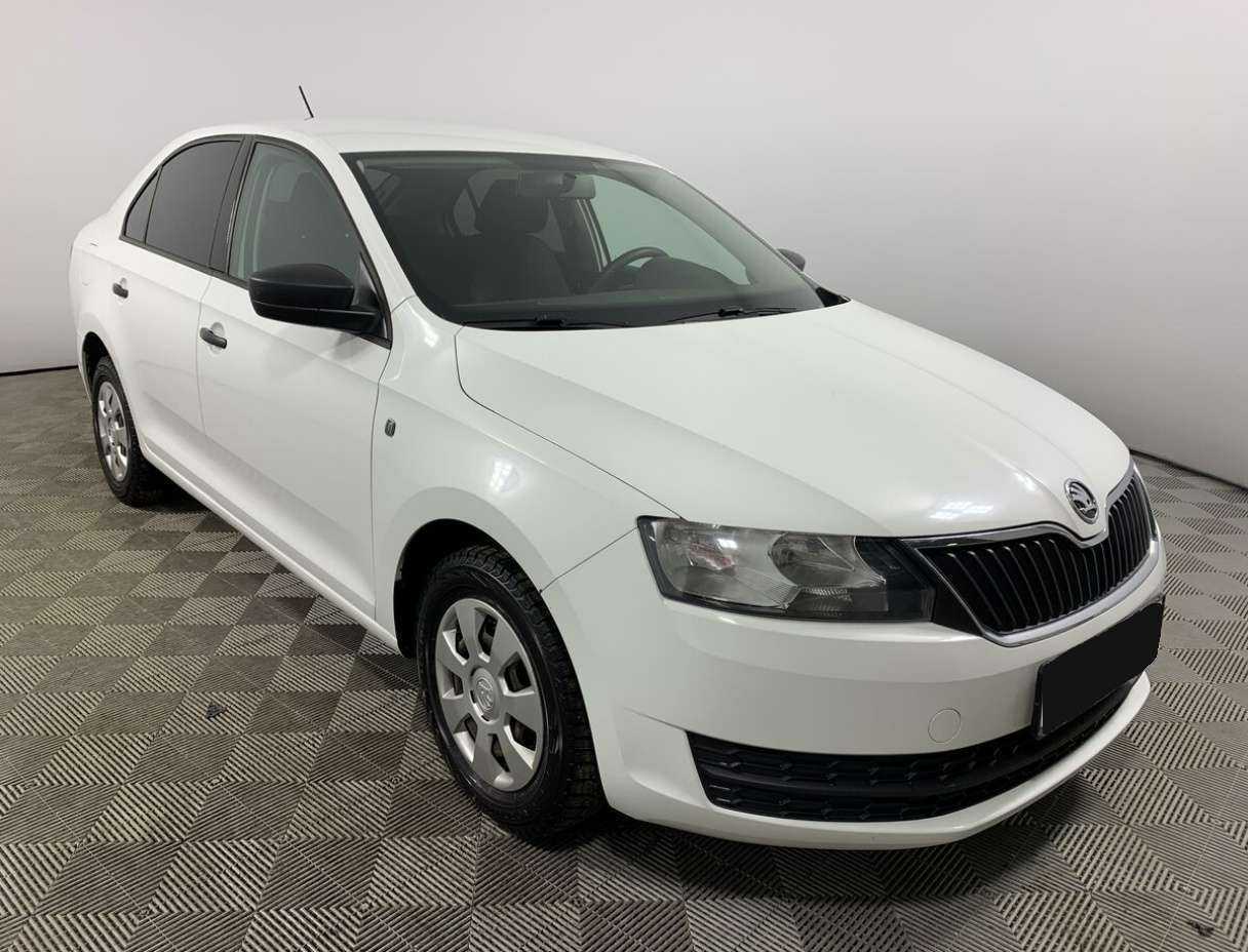 Skoda Rapid б/у, 2017, Механическая. Фото: #2