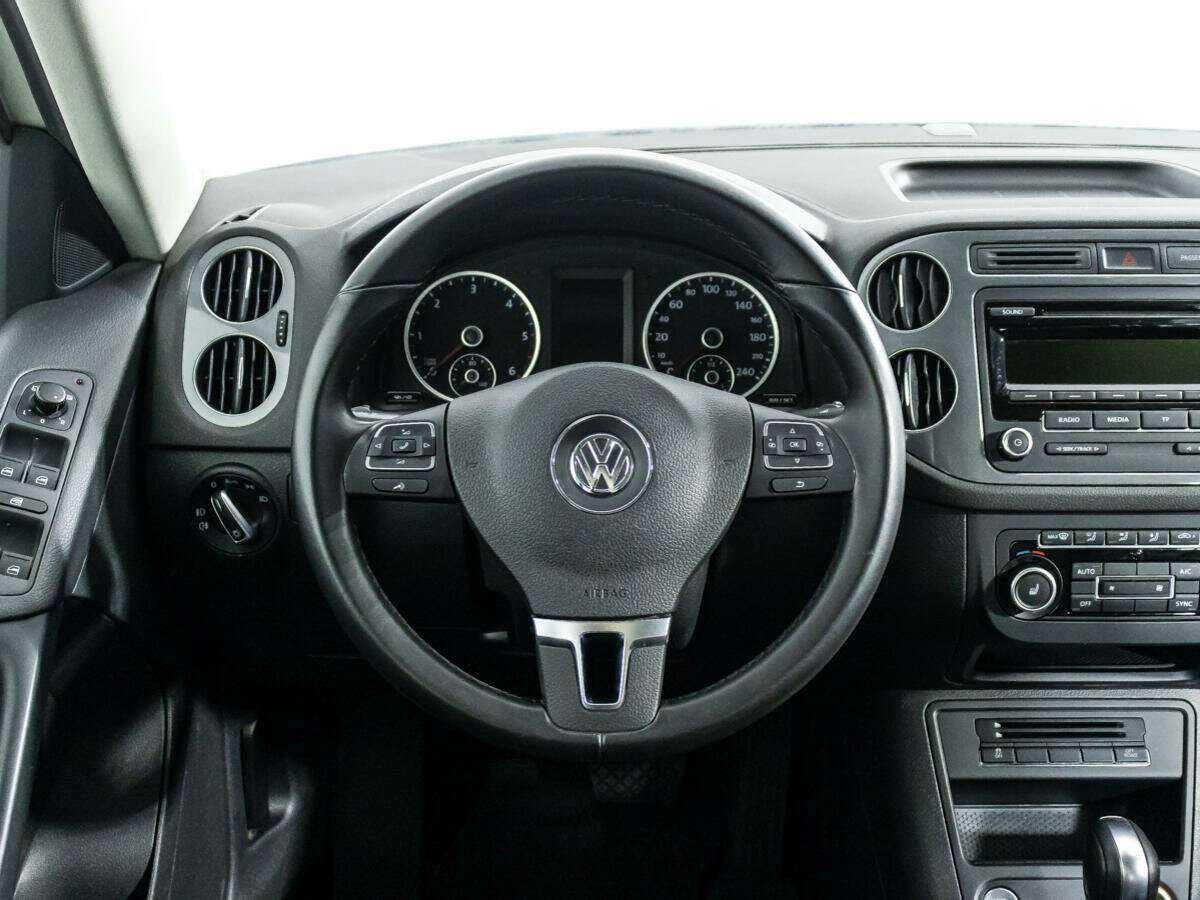 Volkswagen Tiguan б/у, 2015, Автоматическая. Фото: #17