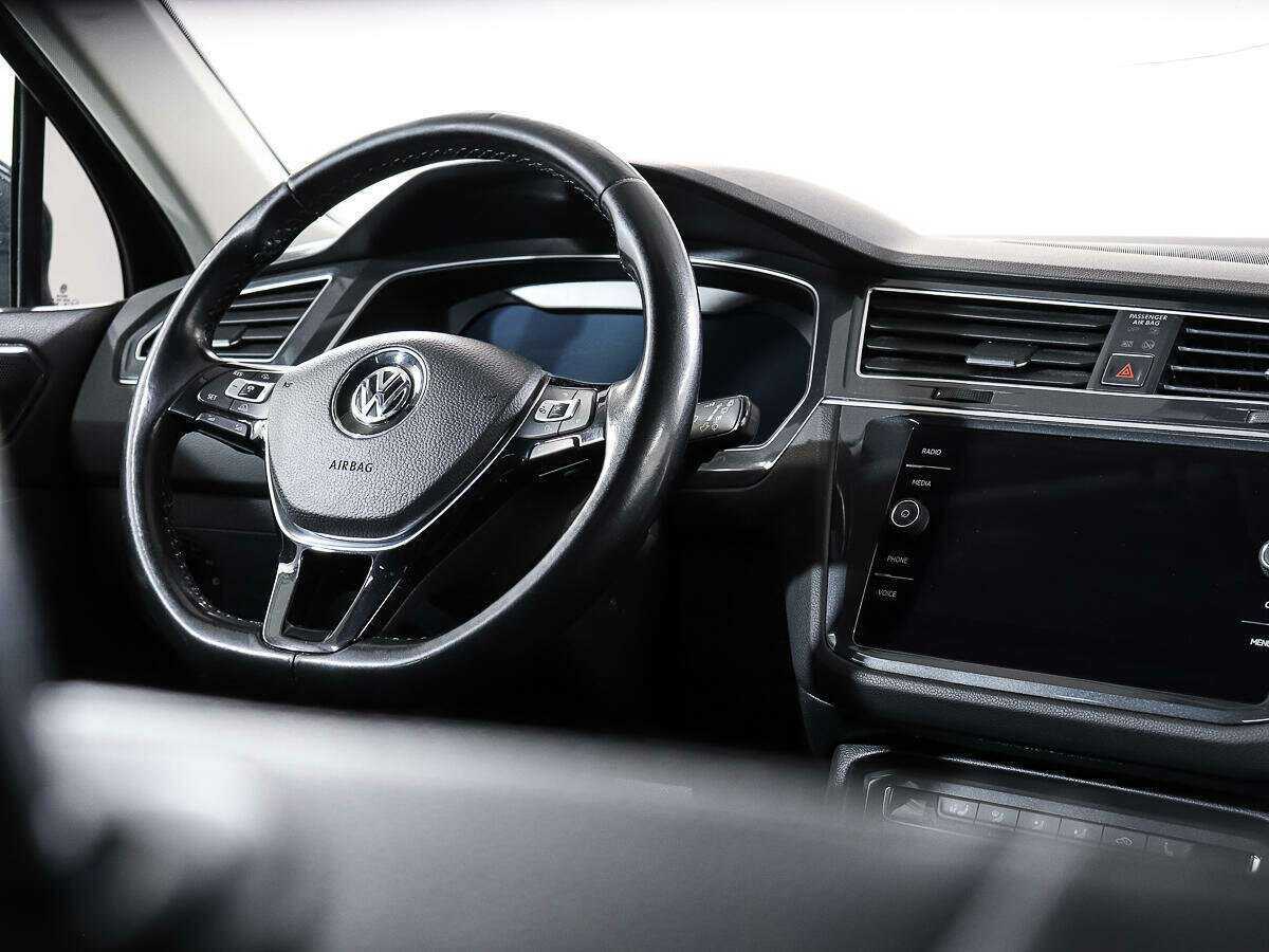 Volkswagen Tiguan б/у, 2017, Роботизированная. Фото: #13