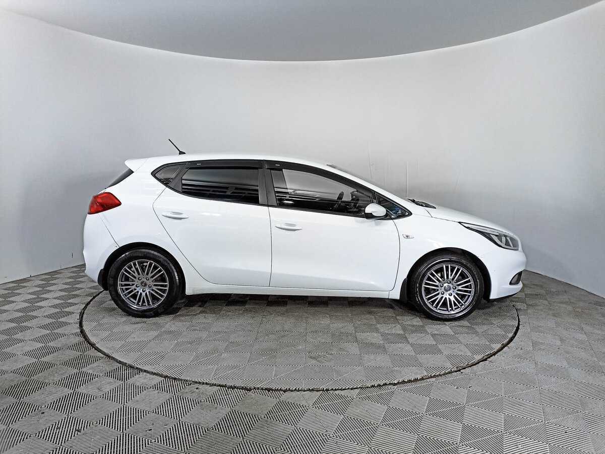 Kia Ceed б/у, 2014, Автоматическая. Фото: #3