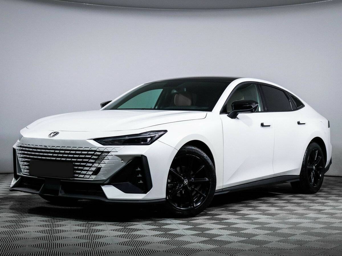 Changan UNI-V б/у, 2022, Роботизированная. Посмотреть фото