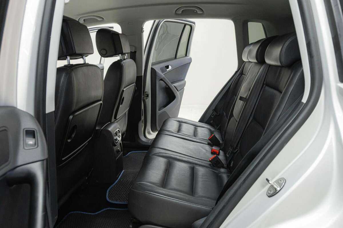 Volkswagen Tiguan б/у, 2013, Автоматическая. Фото: #15