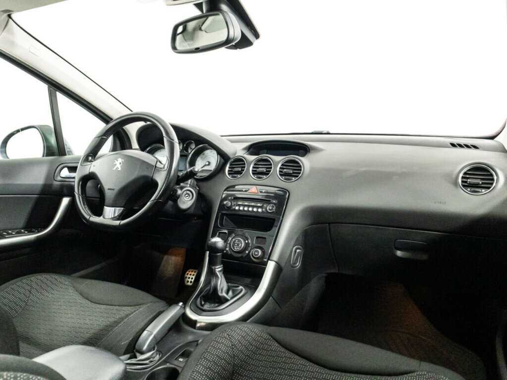 Peugeot 308 б/у, 2012, Механическая. Фото: #8