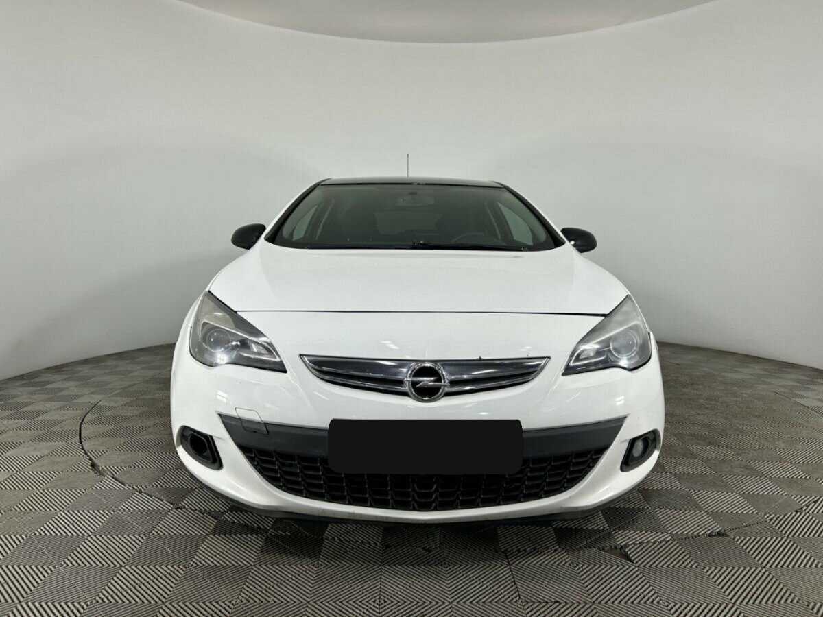 Opel Astra б/у, 2014, Механическая. Фото: #1