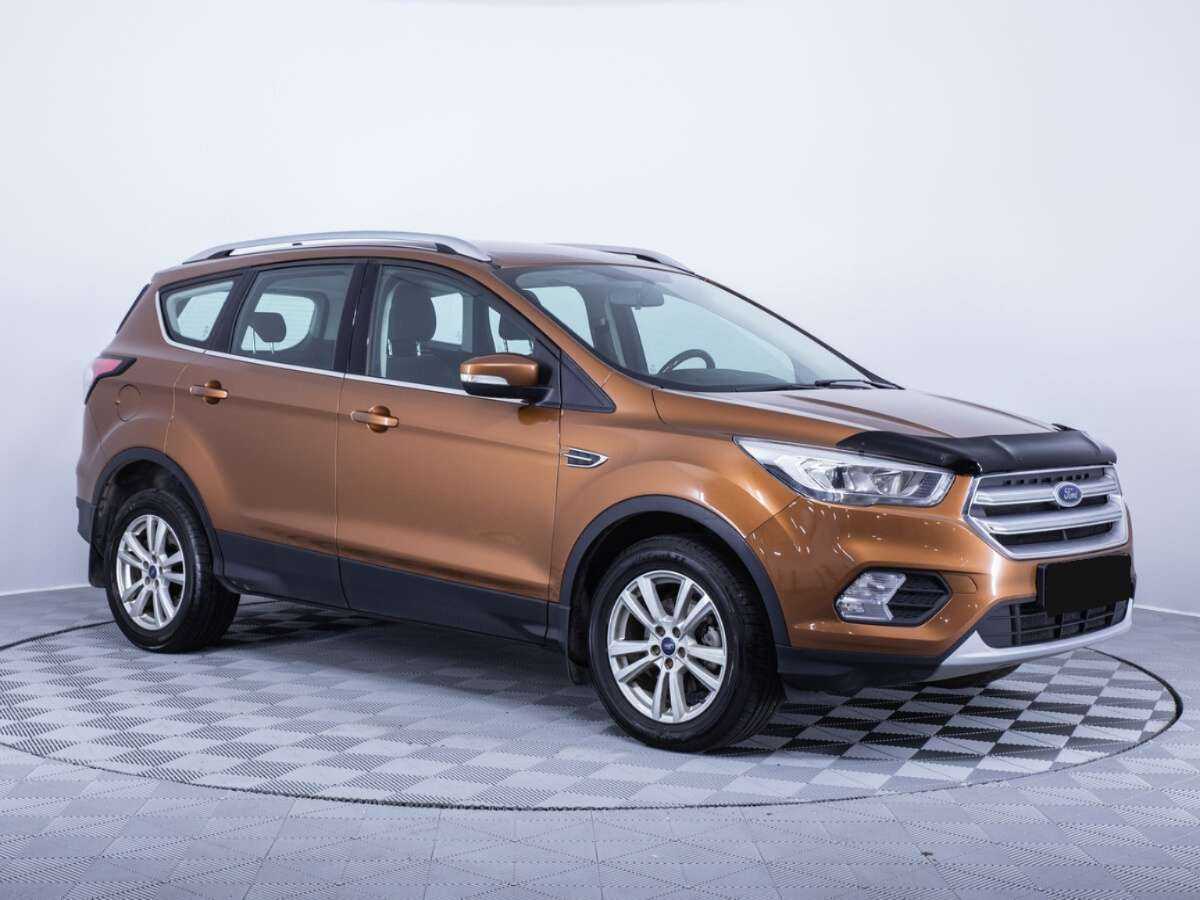 Ford Kuga б/у, 2017, Автоматическая. Фото: #2
