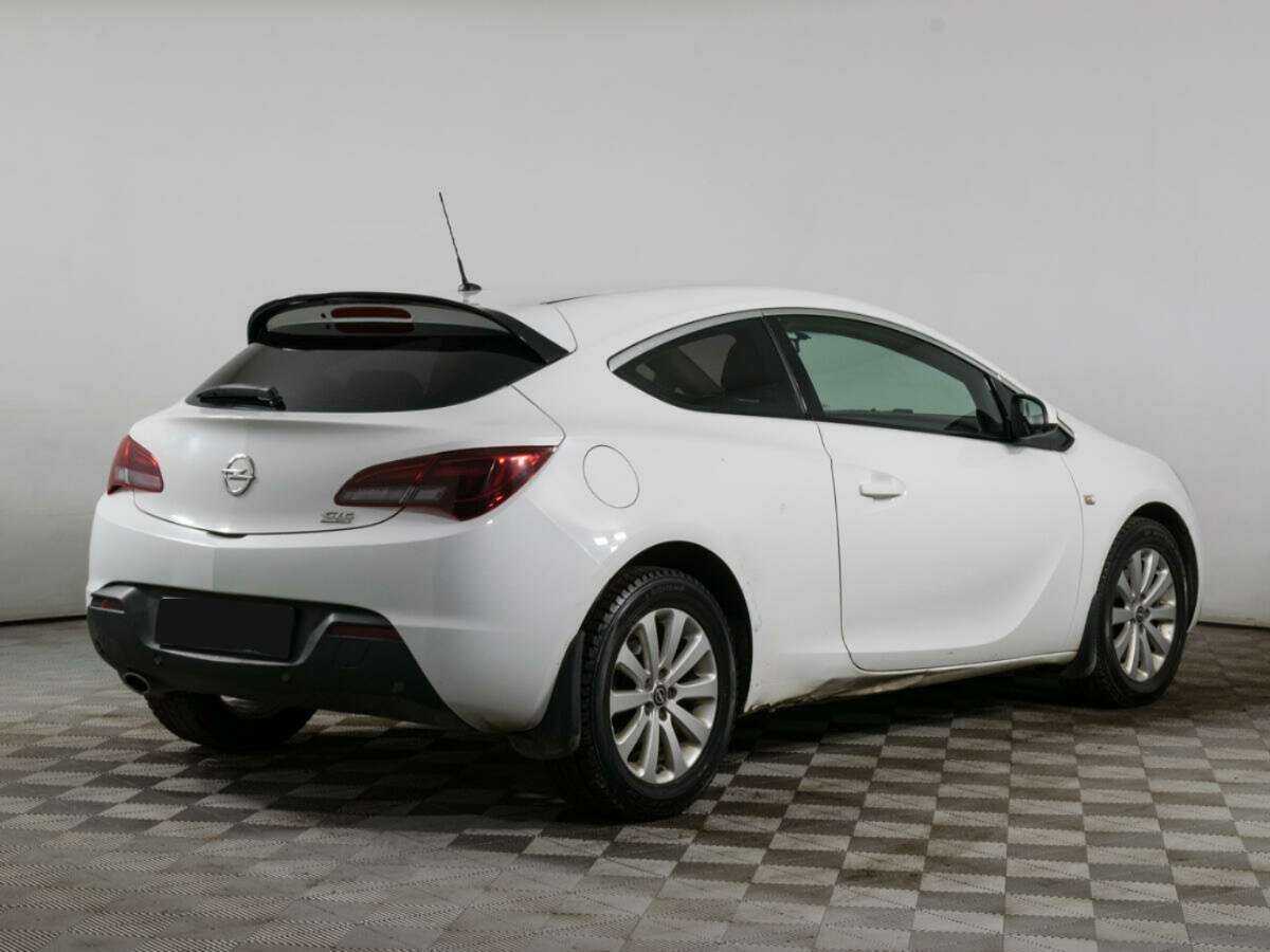 Opel Astra б/у, 2012, Механическая. Фото: #4