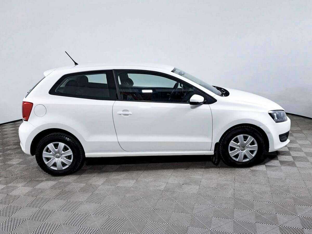 Volkswagen Polo б/у, 2012, Механическая. Фото: #3