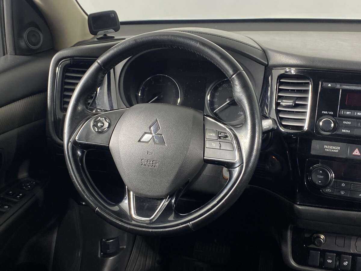 Mitsubishi Outlander б/у, 2017, Вариатор. Фото: #12