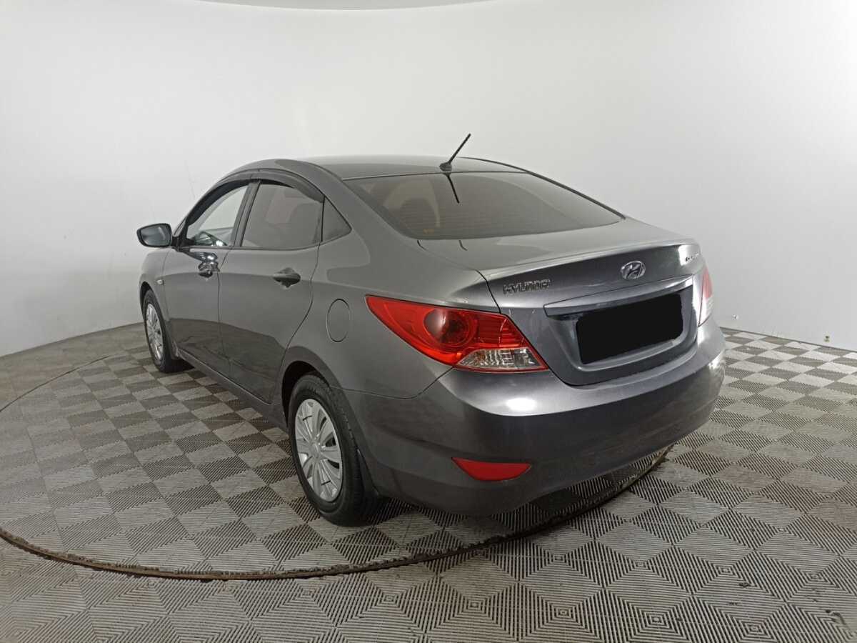 Hyundai Solaris б/у, 2013, Механическая. Фото: #4