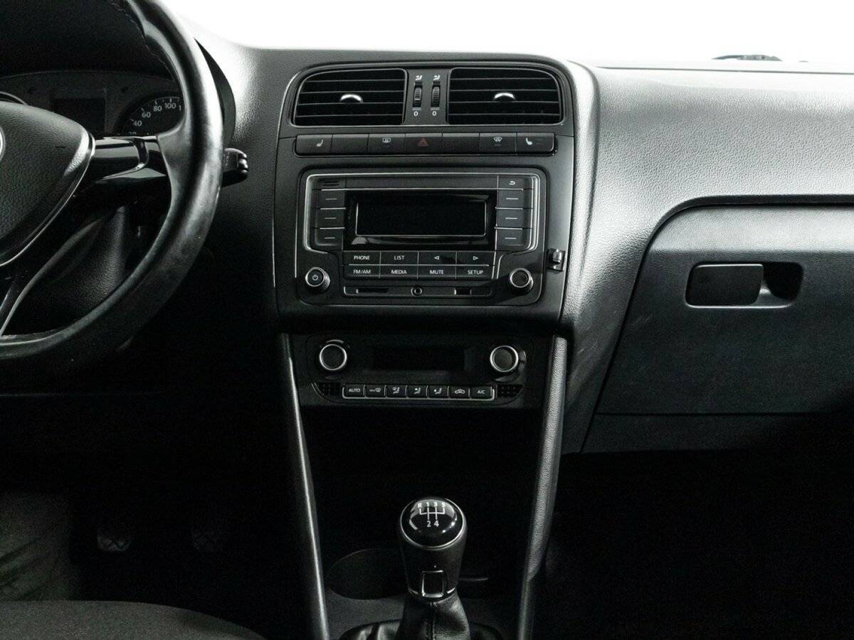 Volkswagen Polo б/у, 2017, Механическая. Фото: #13