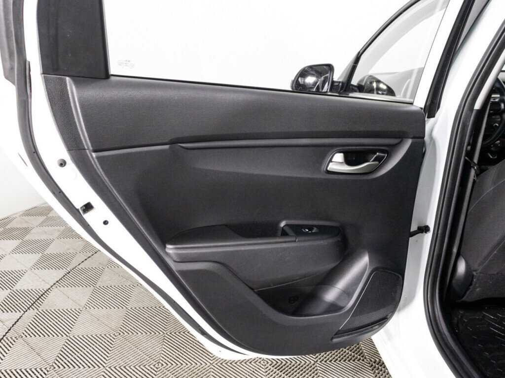 Kia Rio б/у, 2020, Автоматическая. Фото: #24