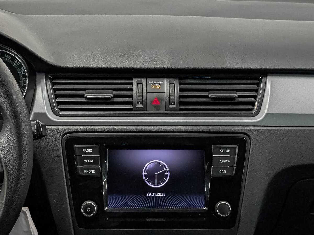 Skoda Rapid б/у, 2017, Механическая. Фото: #16