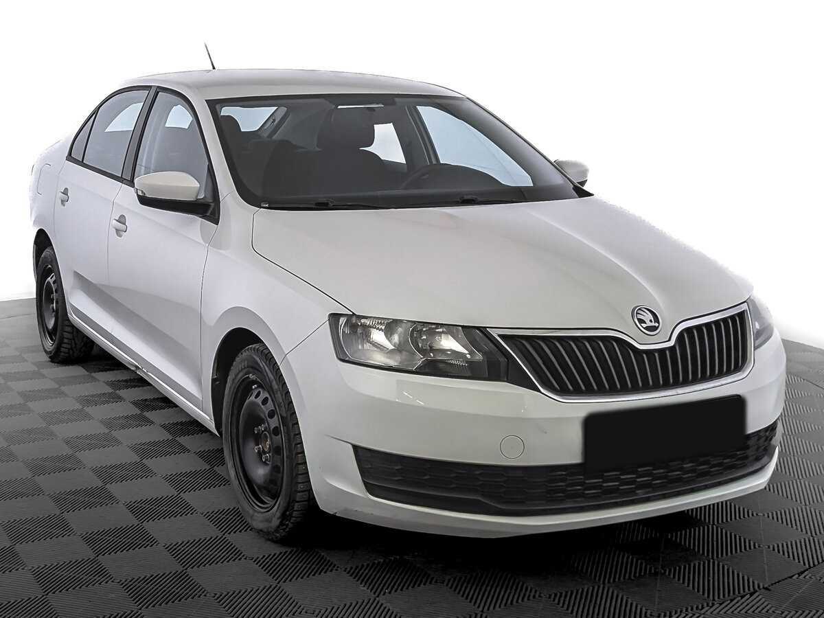 Skoda Rapid б/у, 2017, Механическая. Фото: #2
