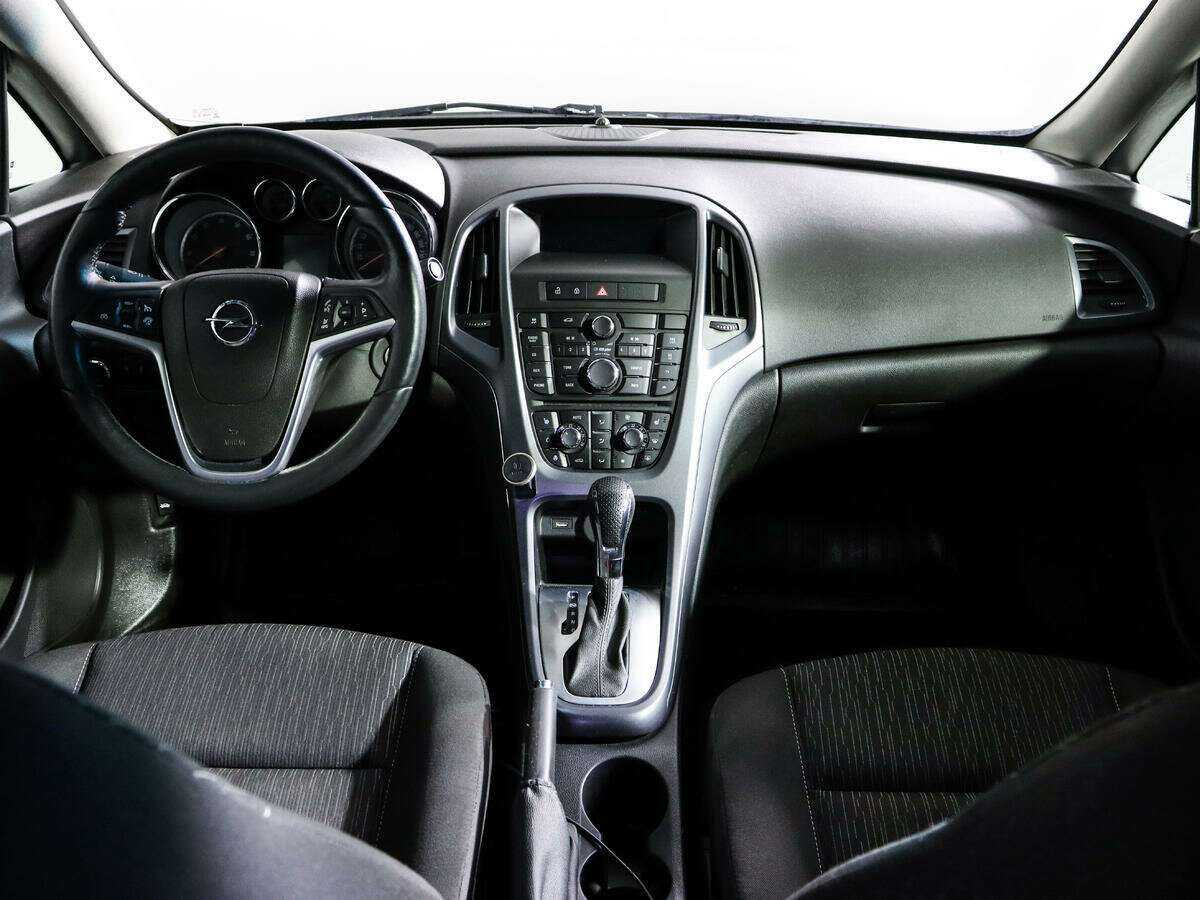 Opel Astra б/у, 2014, Автоматическая. Фото: #9