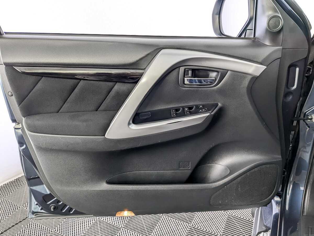 Mitsubishi Pajero Sport б/у, 2019, Автоматическая. Фото: #16