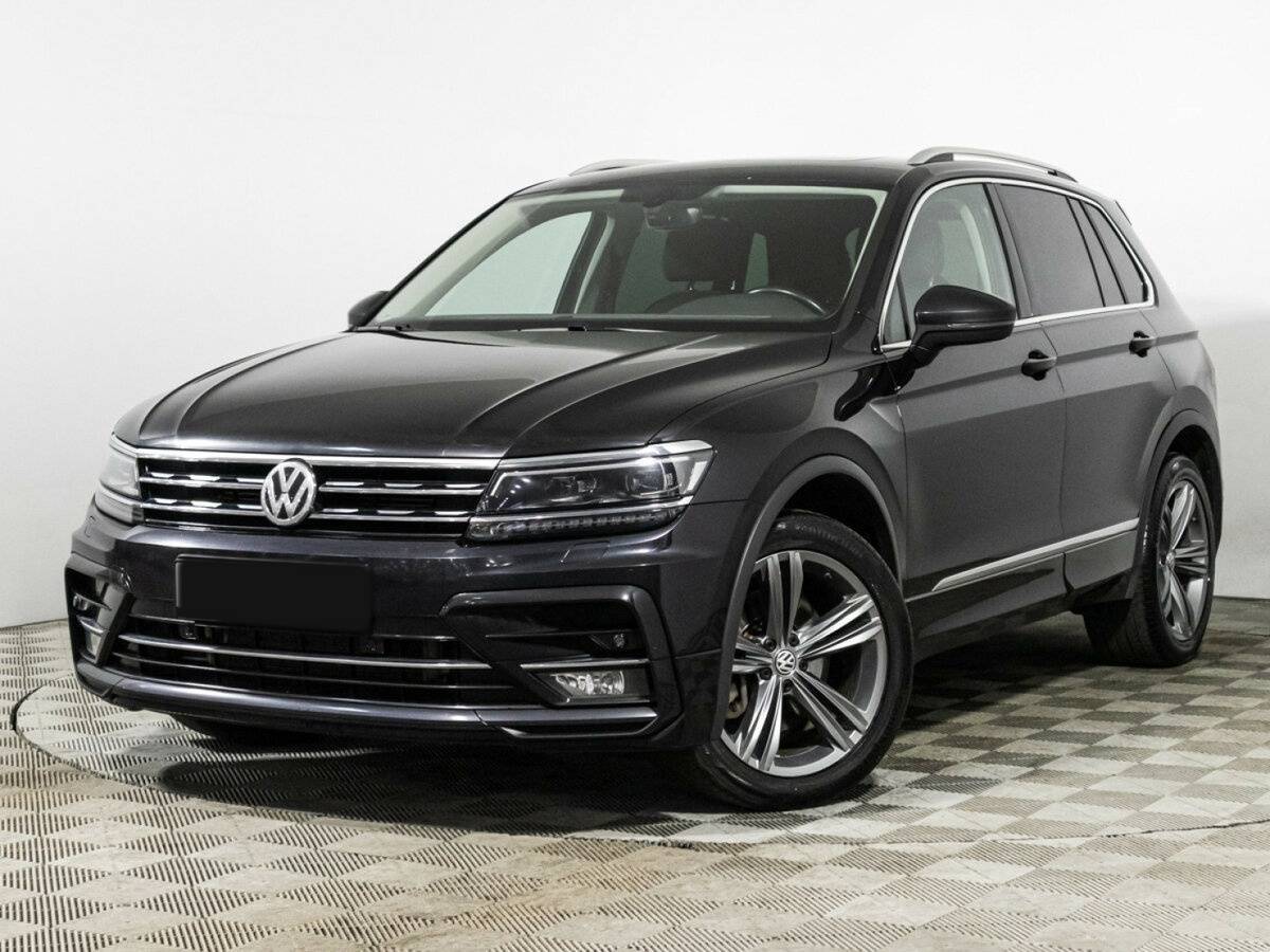 Volkswagen Tiguan б/у, 2018, Роботизированная. Посмотреть фото