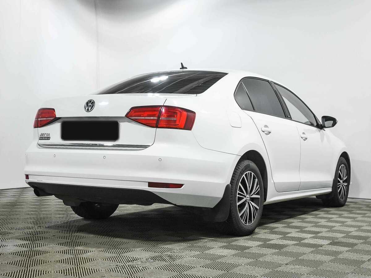 Volkswagen Jetta б/у, 2016, Автоматическая. Фото: #2
