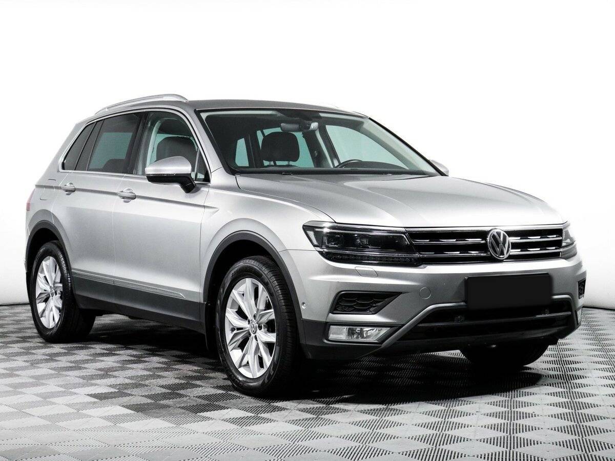 Volkswagen Tiguan б/у, 2017, Роботизированная. Фото: #2