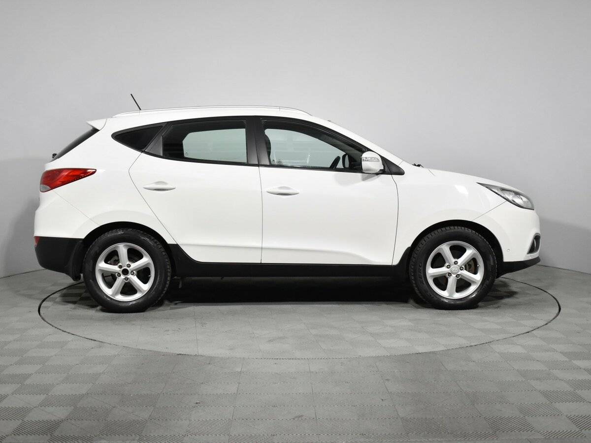 Hyundai ix35 б/у, 2012, Автоматическая. Фото: #3