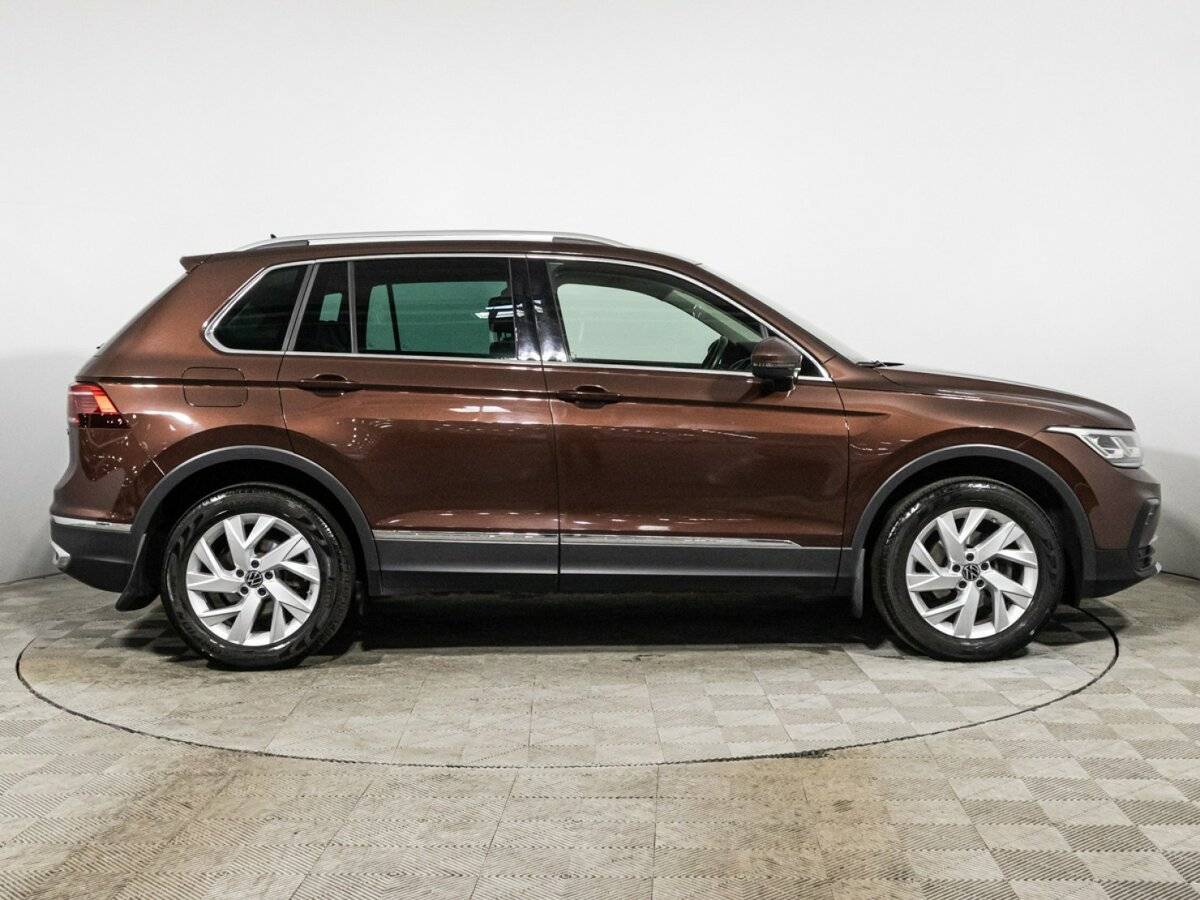 Volkswagen Tiguan б/у, 2021, Роботизированная. Фото: #3