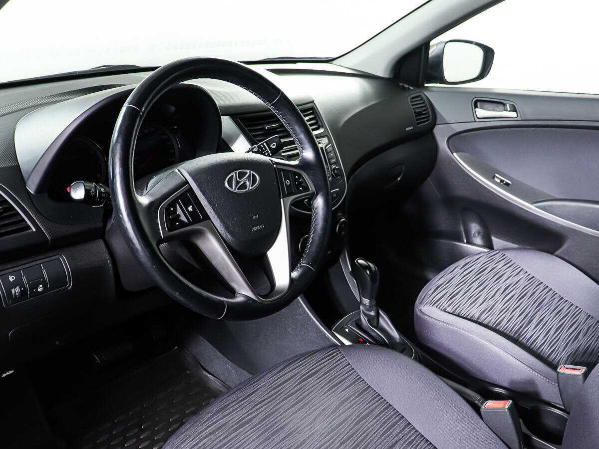 Hyundai Solaris б/у, 2016, Автоматическая. Фото: #12