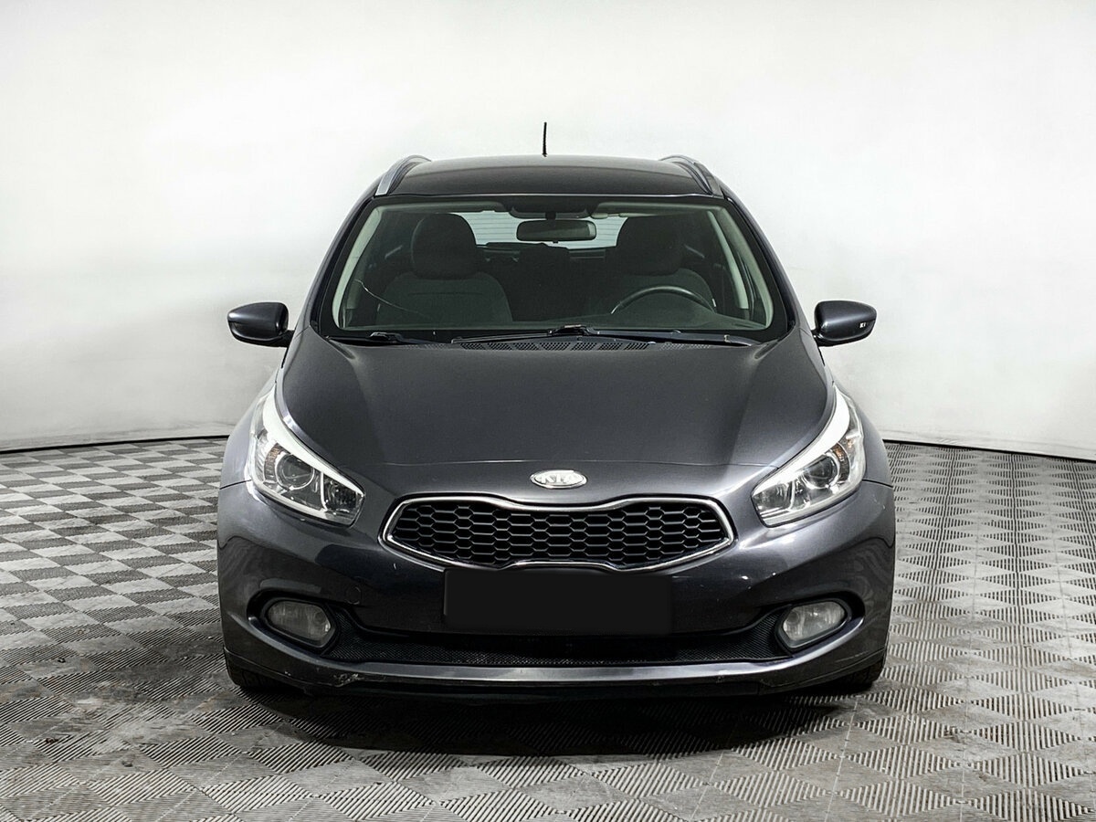 Kia Ceed б/у, 2013, Автоматическая. Фото: #1