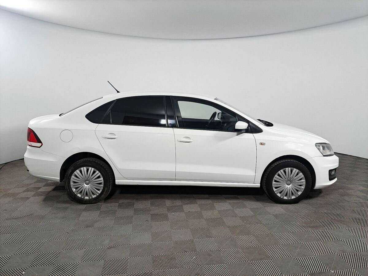 Volkswagen Polo б/у, 2016, Механическая. Фото: #3