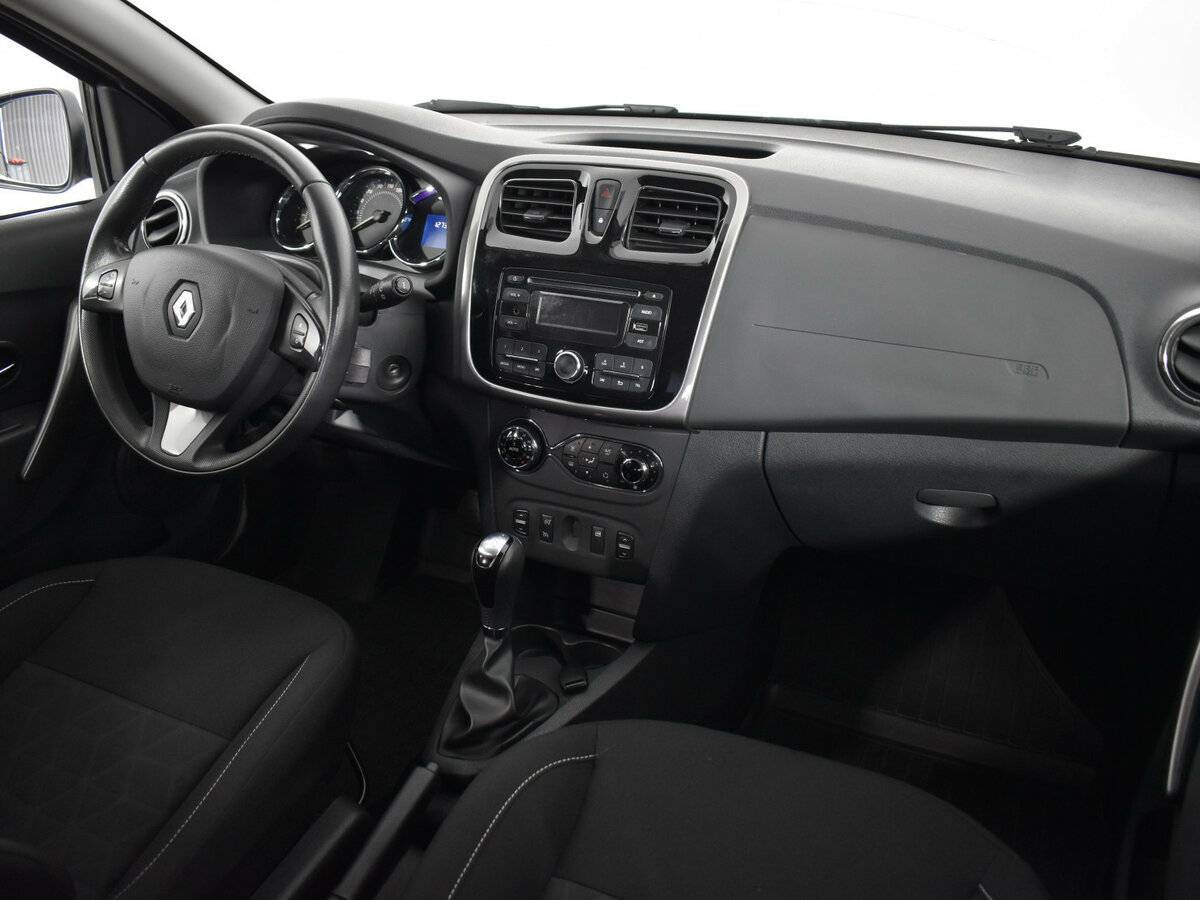 Renault Sandero б/у, 2017, Автоматическая. Фото: #6