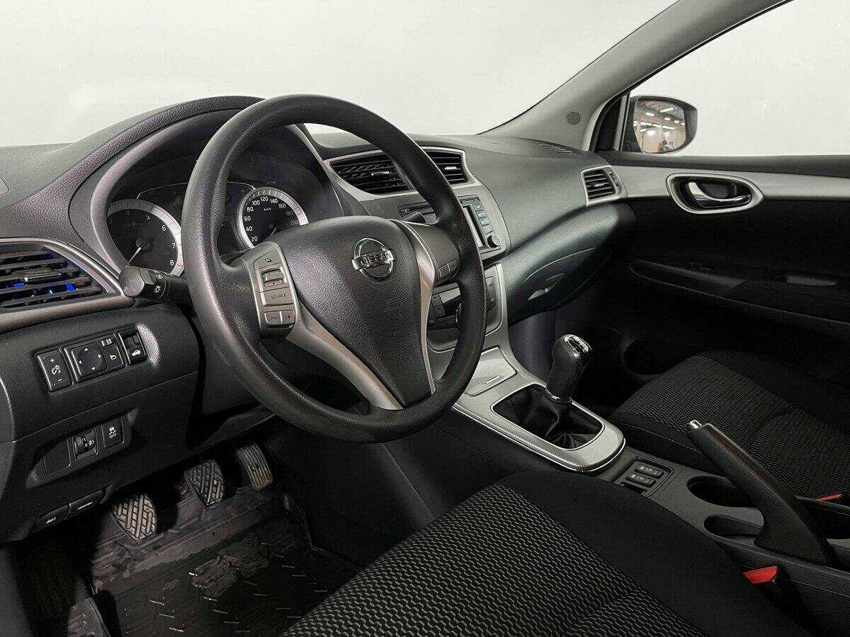 Nissan Sentra б/у, 2015, Механическая. Фото: #12