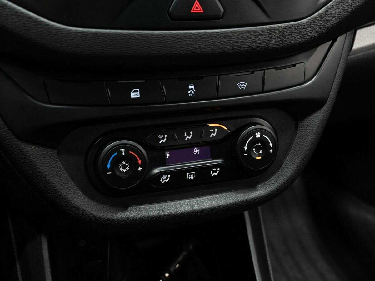 Lada (ВАЗ) Vesta б/у, 2019, Механическая. Фото: #18