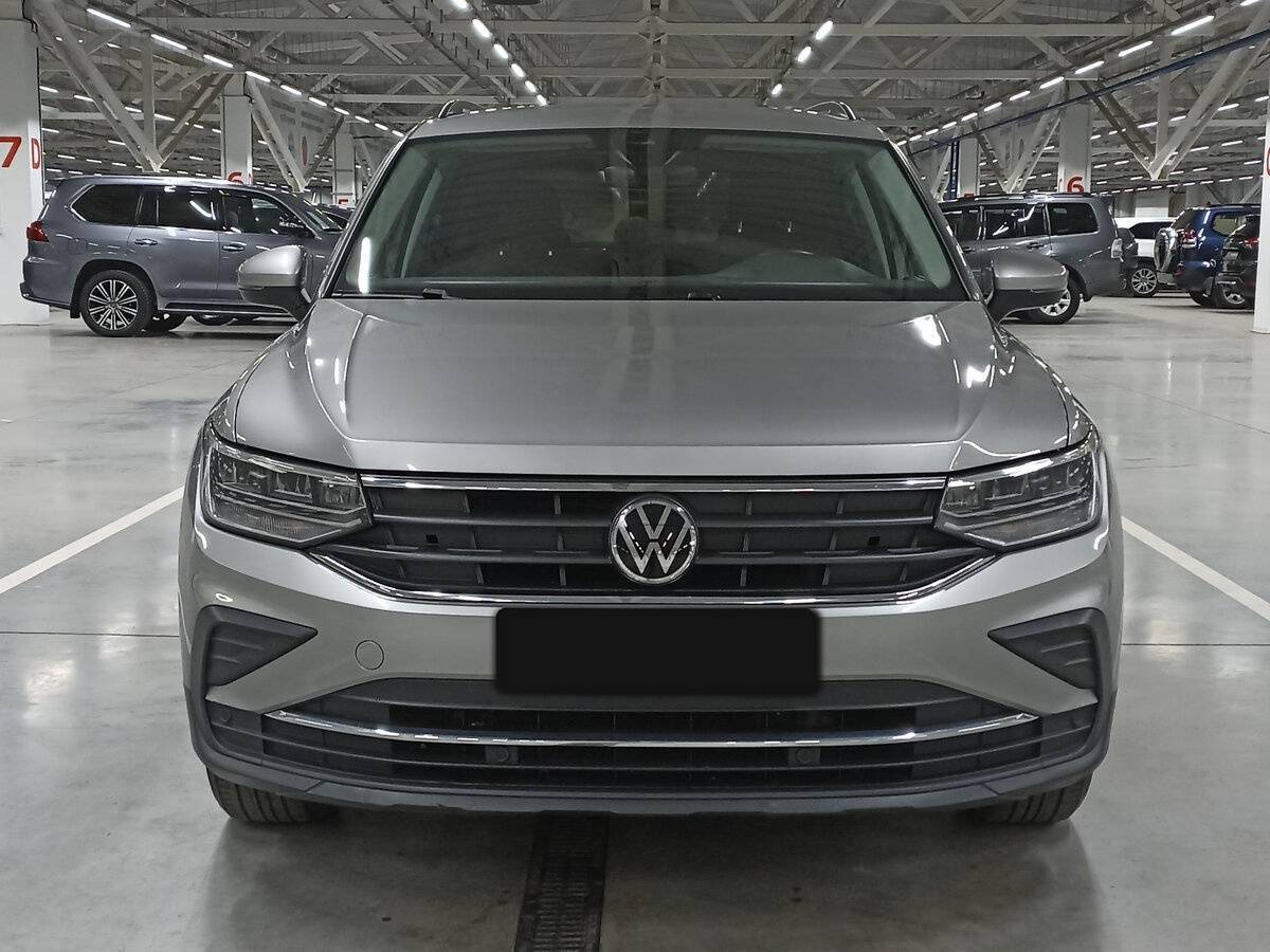 Volkswagen Tiguan б/у, 2021, Роботизированная. Фото: #1