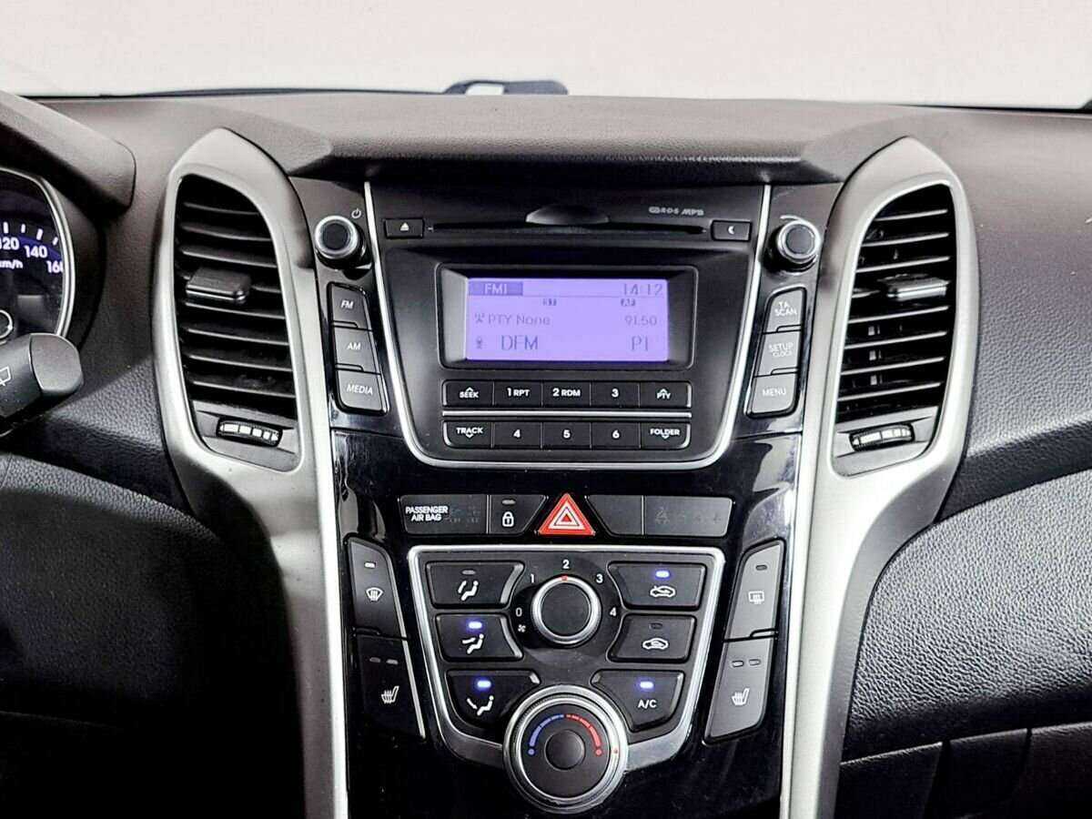 Hyundai i30 б/у, 2012, Автоматическая. Фото: #12
