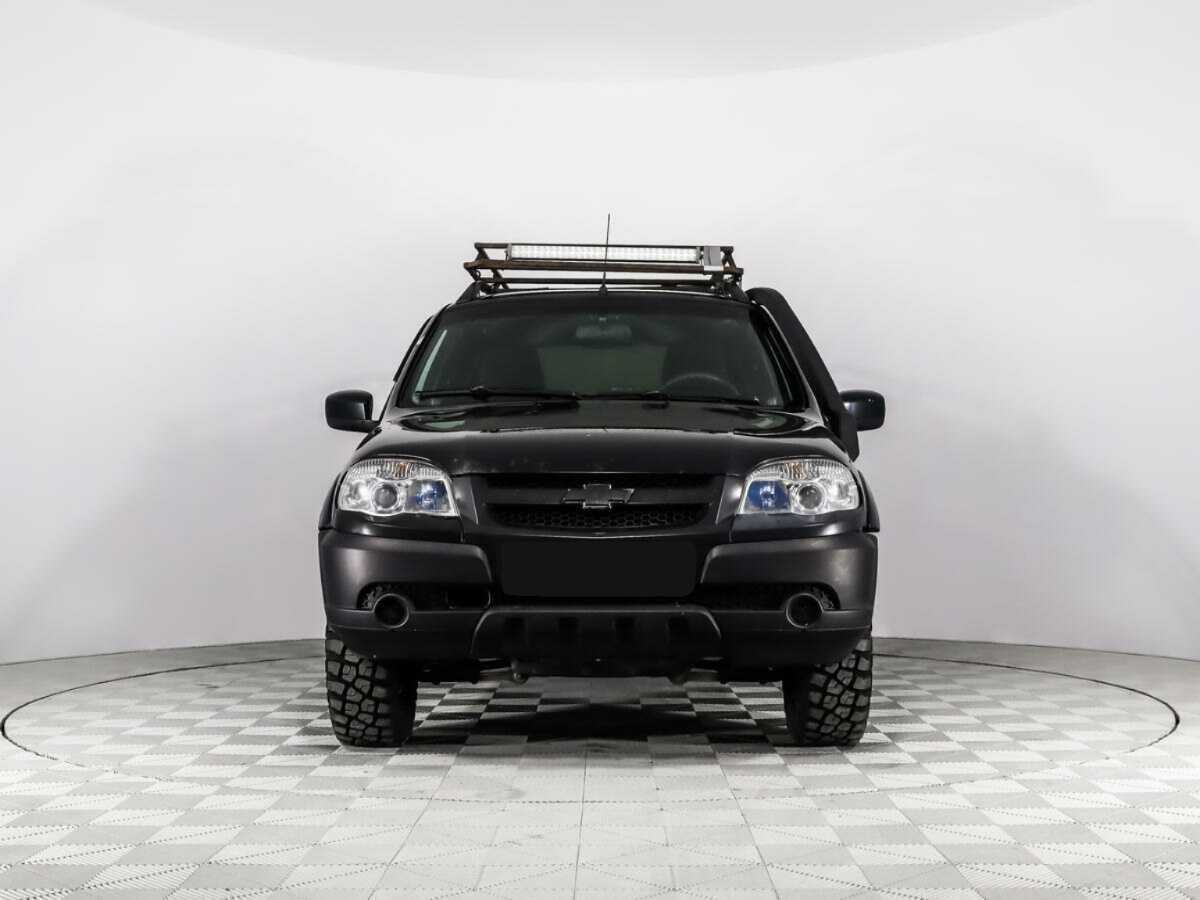 Chevrolet Niva б/у, 2016, Механическая. Фото: #1