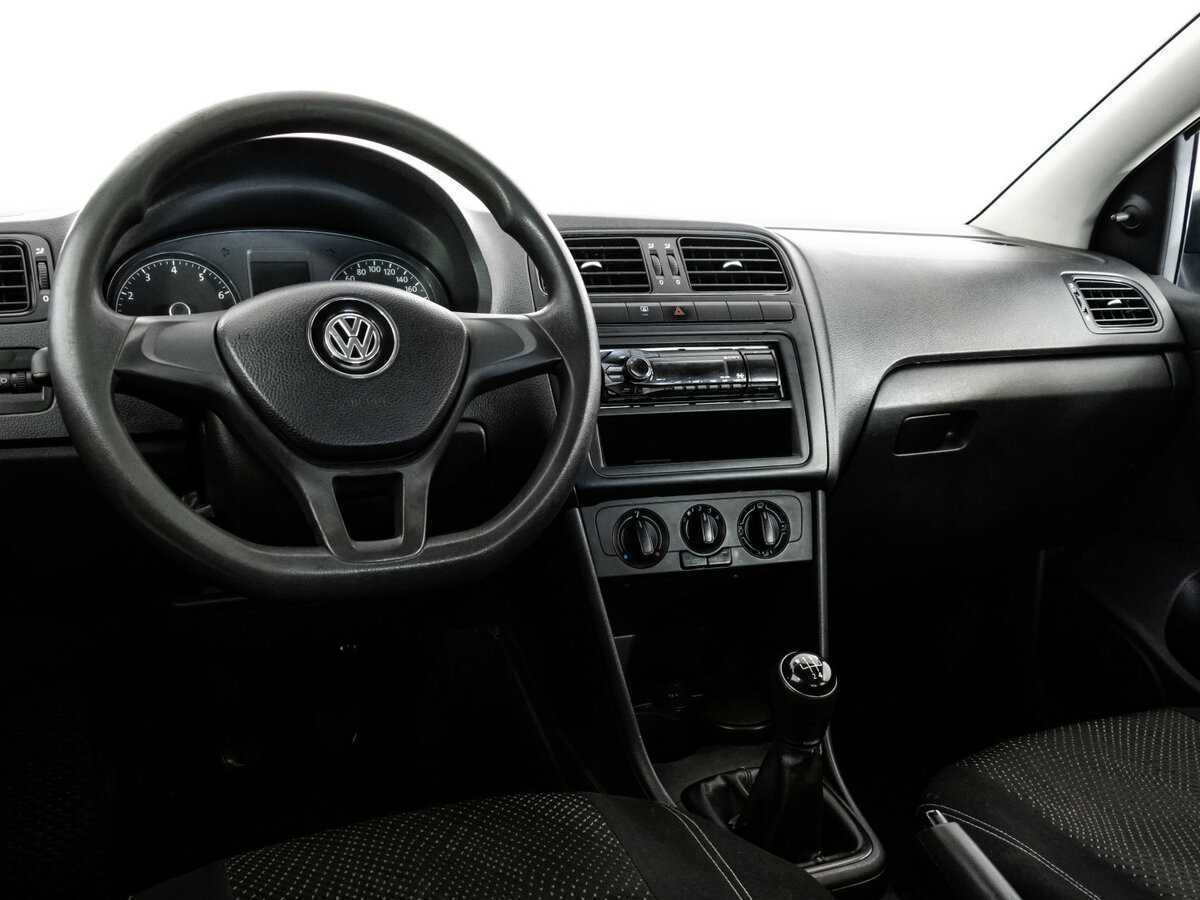 Volkswagen Polo б/у, 2017, Механическая. Фото: #8