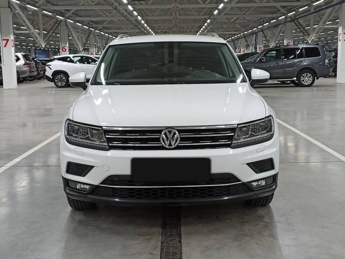 Volkswagen Tiguan б/у, 2017, Роботизированная. Фото: #1