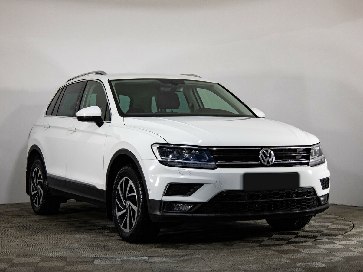 Volkswagen Tiguan б/у, 2018, Роботизированная. Фото: #2