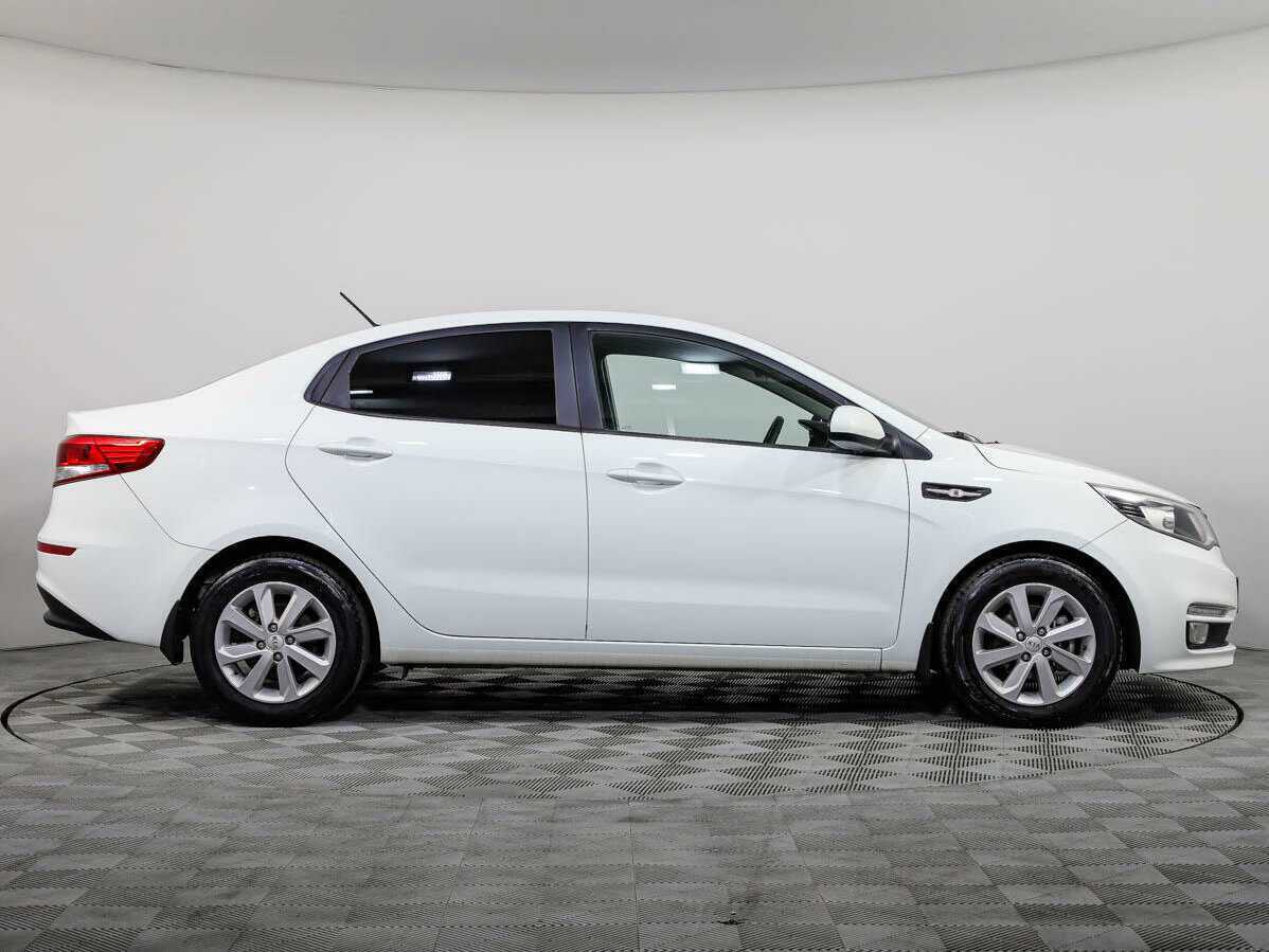Kia Rio б/у, 2016, Автоматическая. Фото: #2