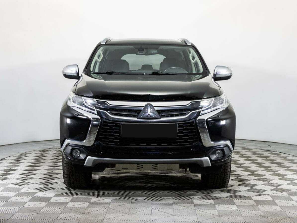Mitsubishi Pajero Sport б/у, 2017, Автоматическая. Фото: #1