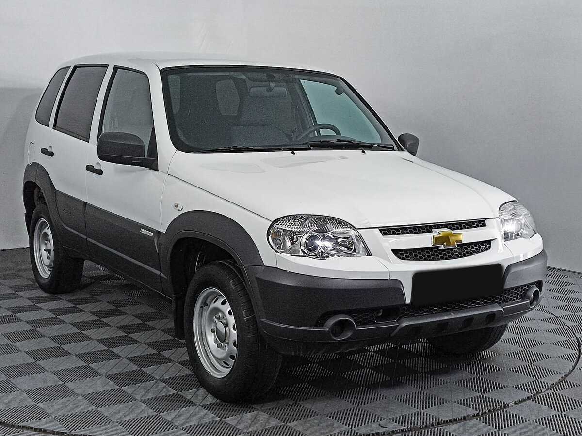 Chevrolet Niva б/у, 2016, Механическая. Фото: #2